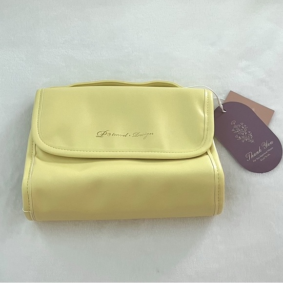 NWT Cosmetic Bag Toiletry Bag Travel Bag - Picture 8 of 12